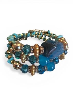 Turquoise & Teal Beaded Memory Wire Bracelet